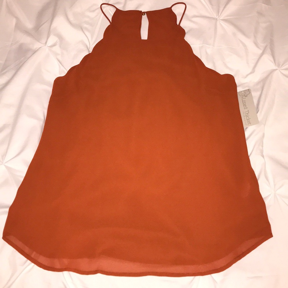 NWT Orange scalloped top - Picture 3 of 3